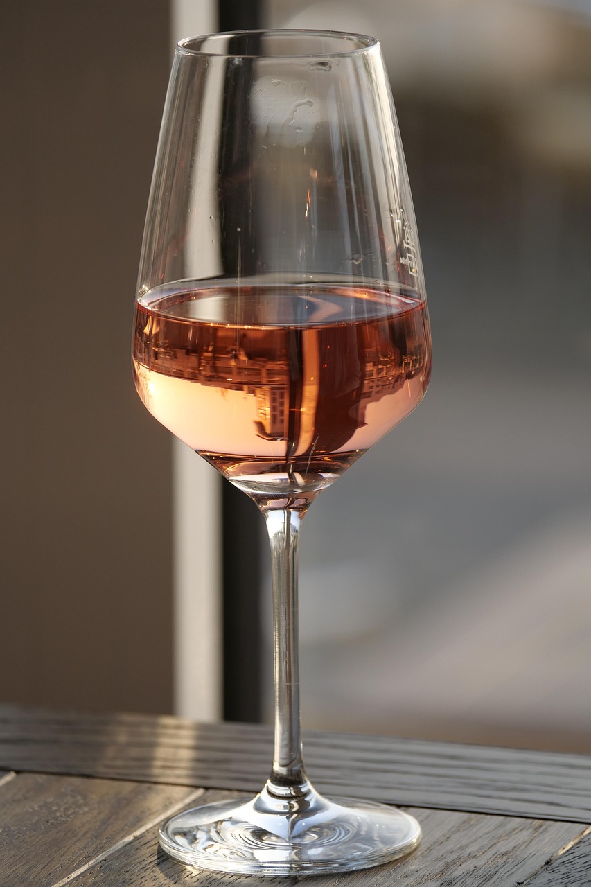 eat drink, glass, wine glass, drink, reflection, alcohol, wine, liquid, glas of wine